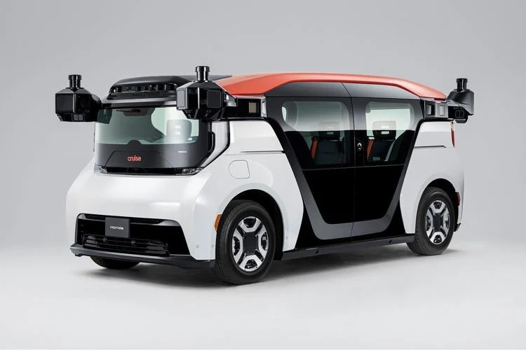 General Motors and Honda collaborating on an autonomous ride service in Japan